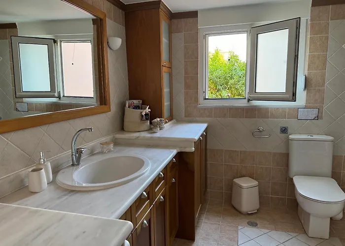 Primavera Retreat * 干尼亞